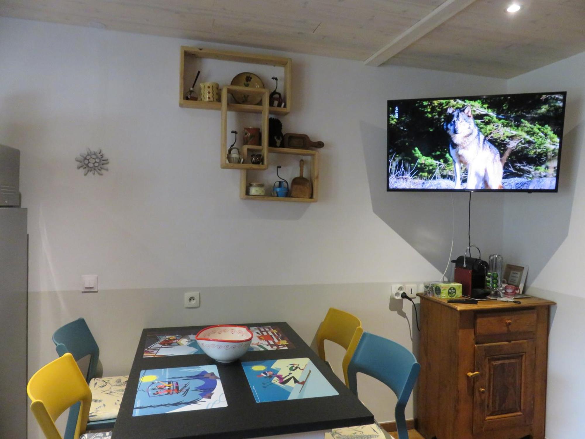 Pensee Des Alpes 2 Etoiles Ski And Spa Brides-les-Bains Ngoại thất bức ảnh